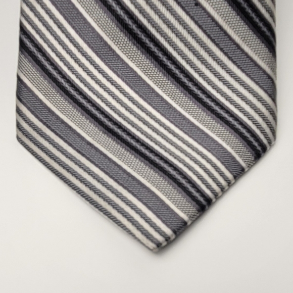 3/$30 Perry Ellis Portfold Grey 100% Silk - Picture 3 of 8
